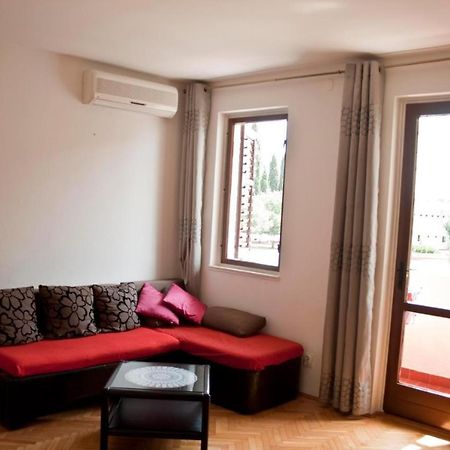 Jan Apartment โรวีน ภายนอก รูปภาพ