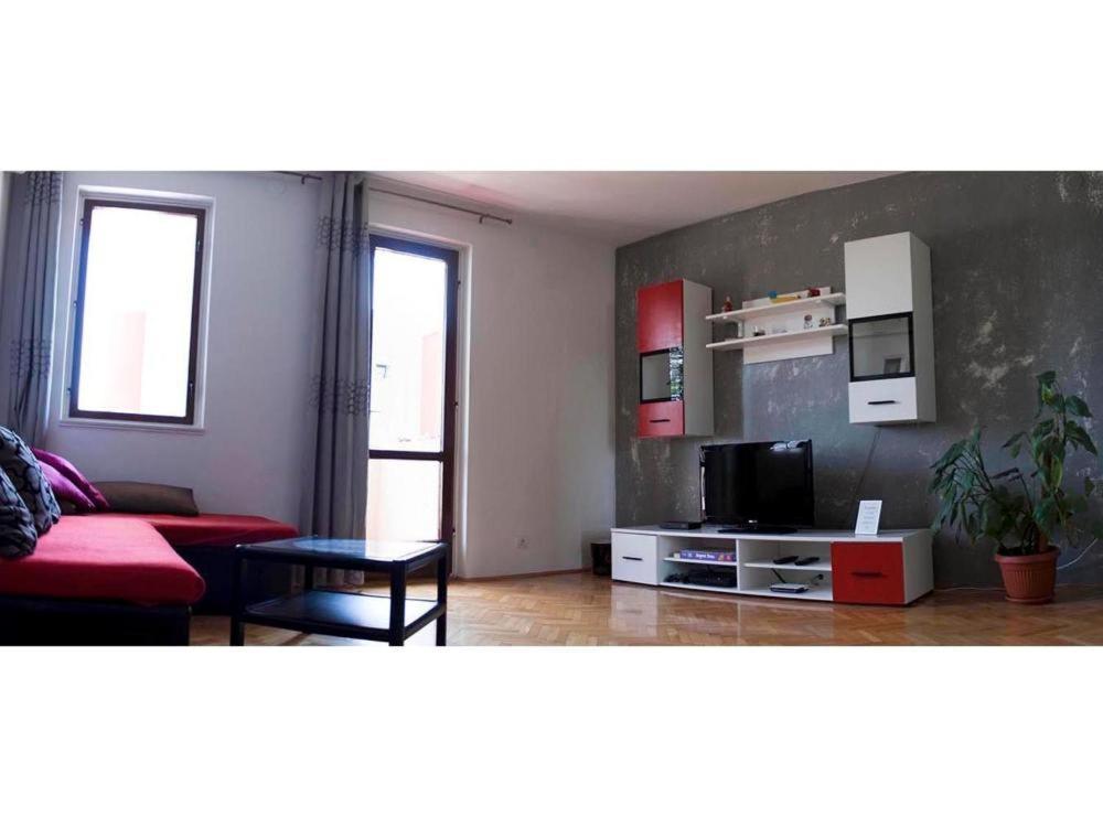 Jan Apartment โรวีน ภายนอก รูปภาพ