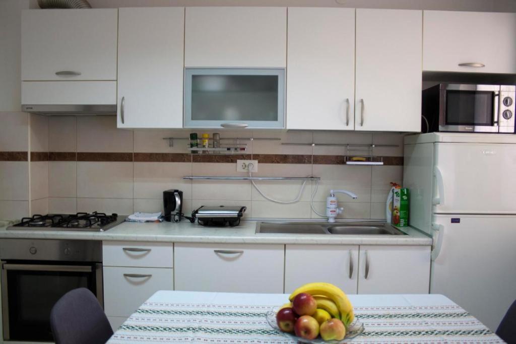 Jan Apartment โรวีน ภายนอก รูปภาพ
